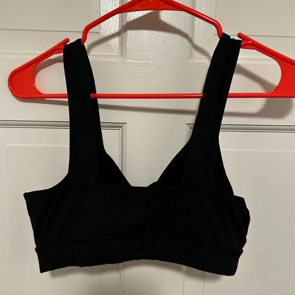 CJLA Twist Front Sports Bra - Picture 1 of 4